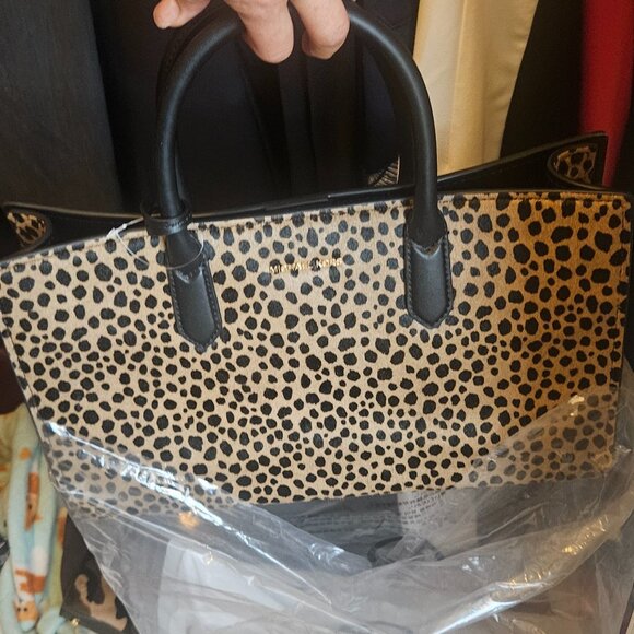 Brand new medium size Michael Kors calf hair leopard print bag - Picture 3 of 5
